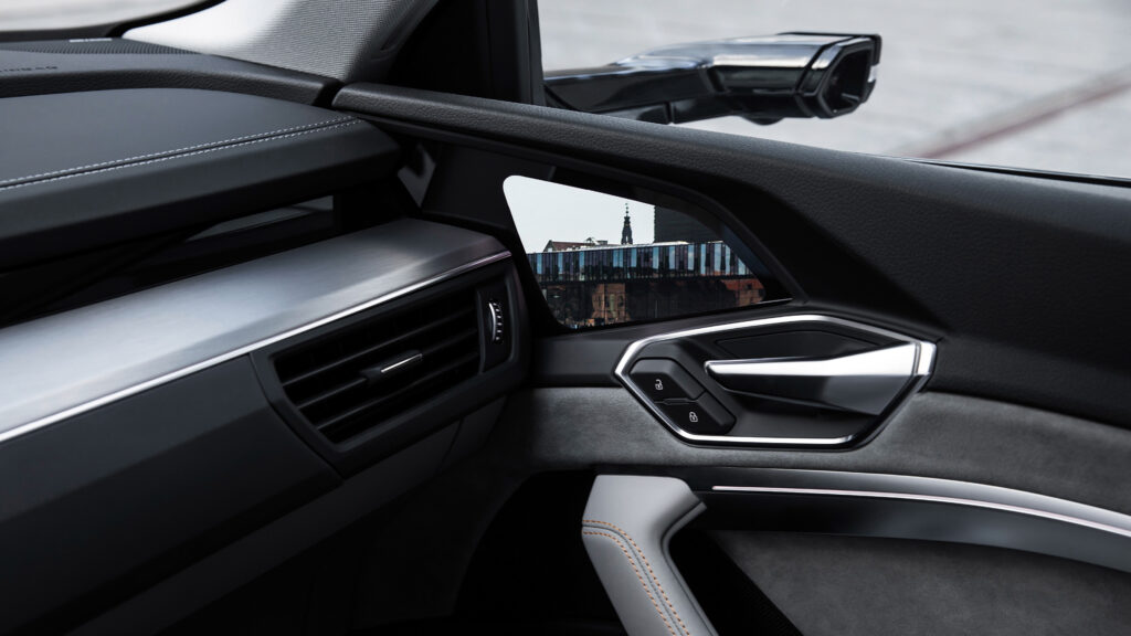2020 Audi e-tron virtual mirrors