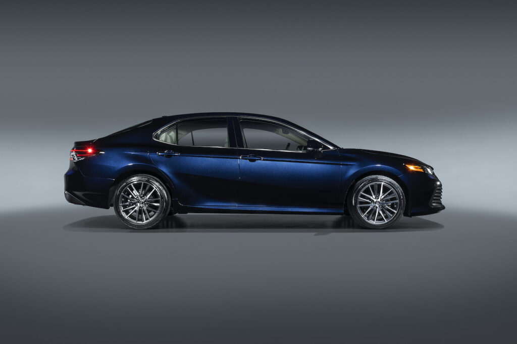 2021 Toyota Camry Hybrid, now with lithium-ion batteries