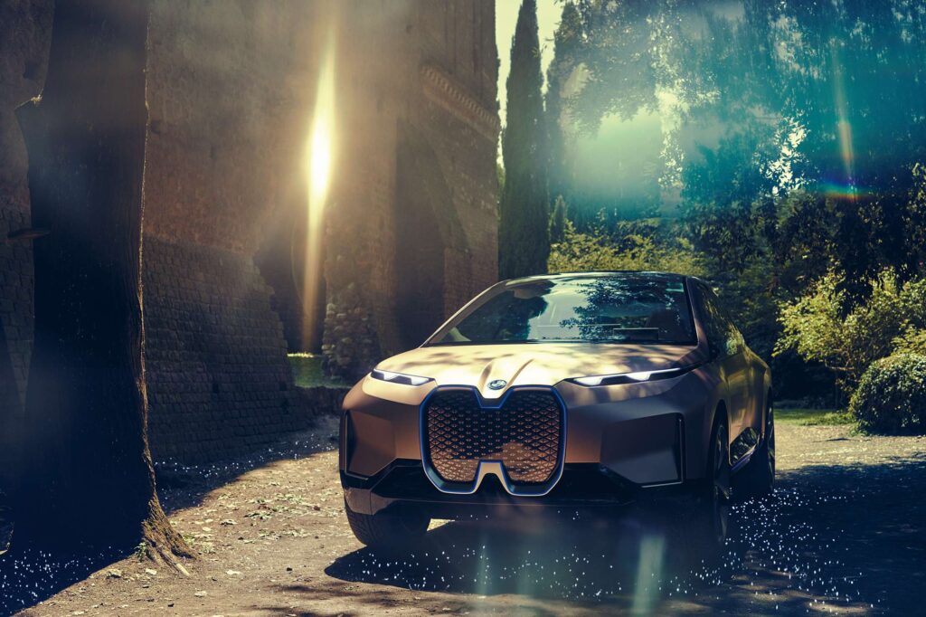 2021 BMW iNEXT large SUV Concept