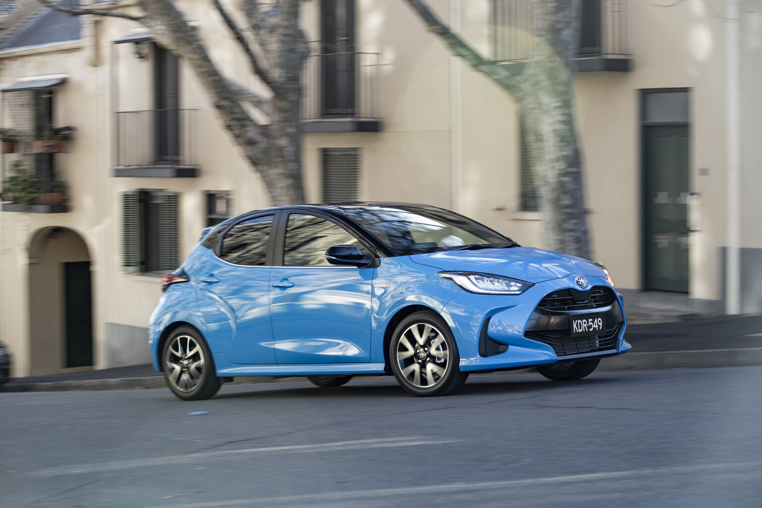 Toyota Yaris Hybrid brings lithium-ion tech - at a price - EV Central