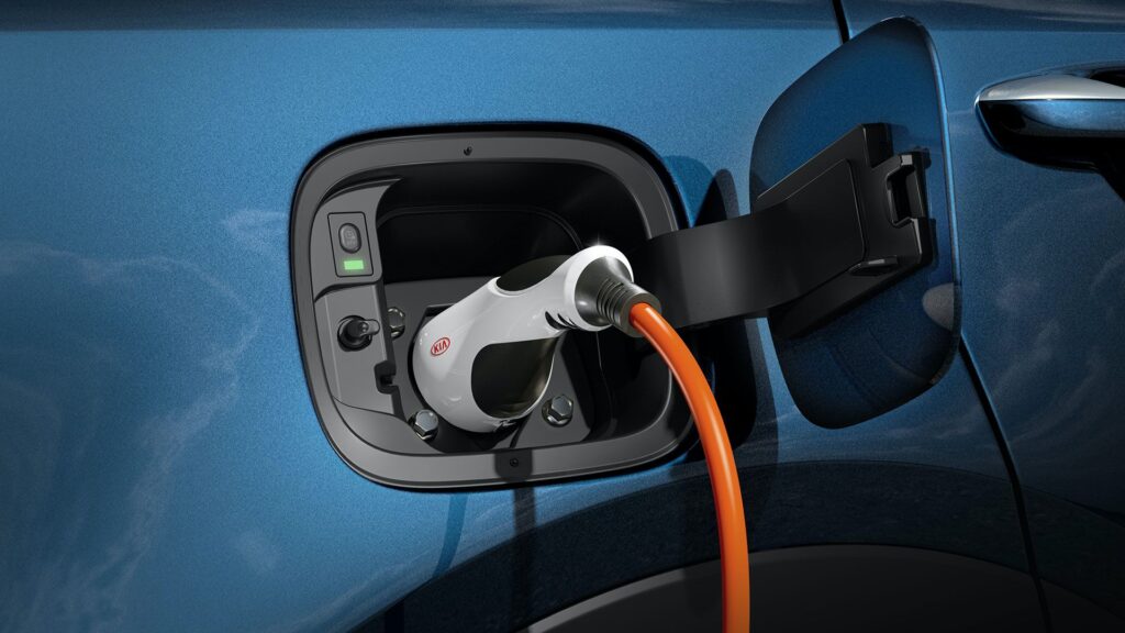 Charging plug for 2021 Kia Sorento PHEV