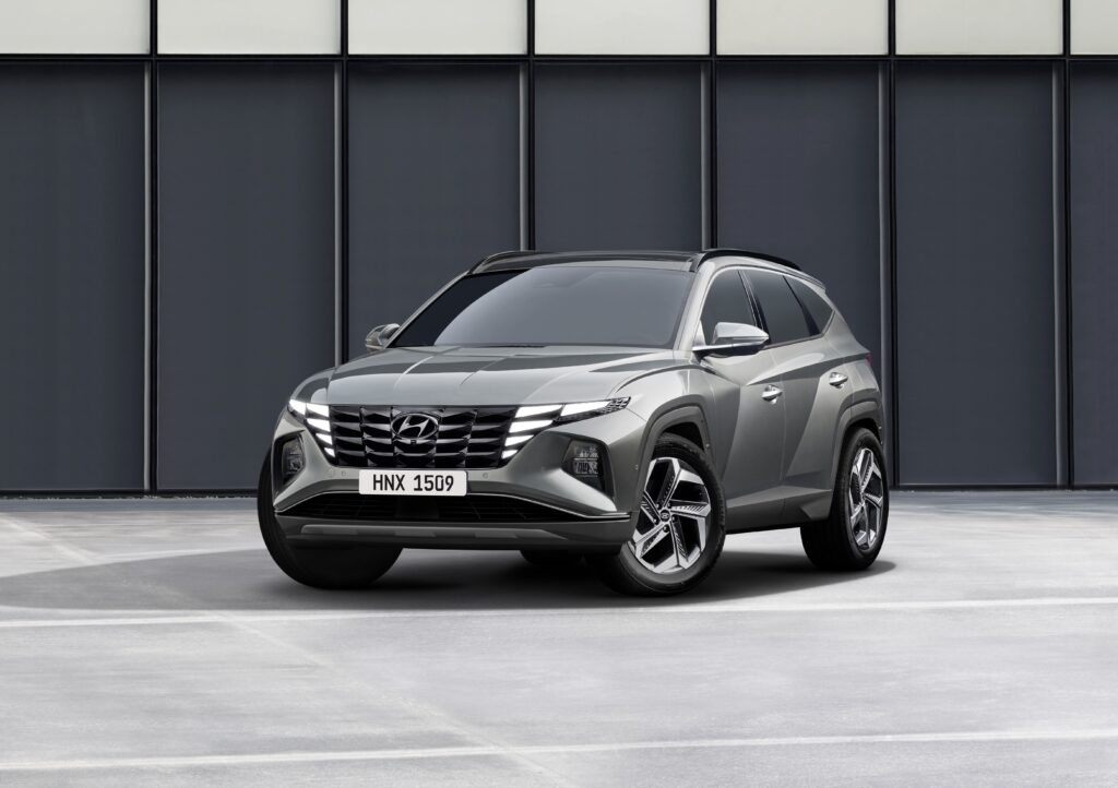 Hyundai Tucson LWB, which will be available as a hybrid car and PHEV