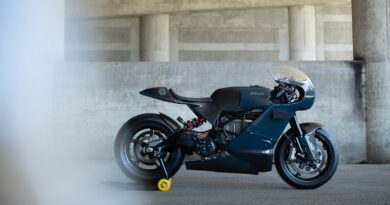 2020 Deus ex Machina customised electric Zero Motorcycles SR/S