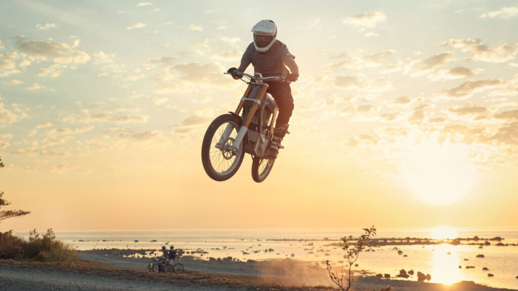 Cake Kalk OR electric motorcycle