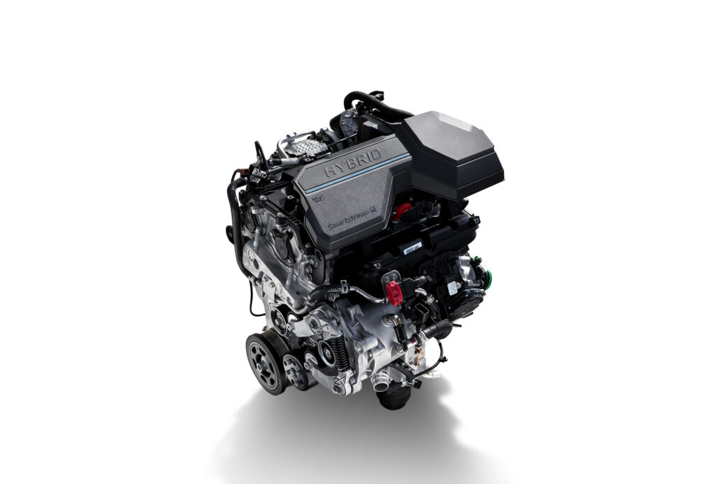 The 1.6-litre turbo petrol-electric powertain in the 2021 Hyundai Santa Fe hybrid