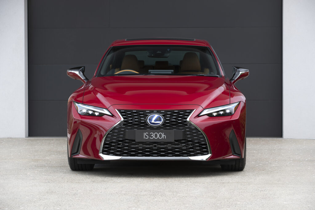 Lexus IS 300h review: Hybrid sedan tested - EV Central