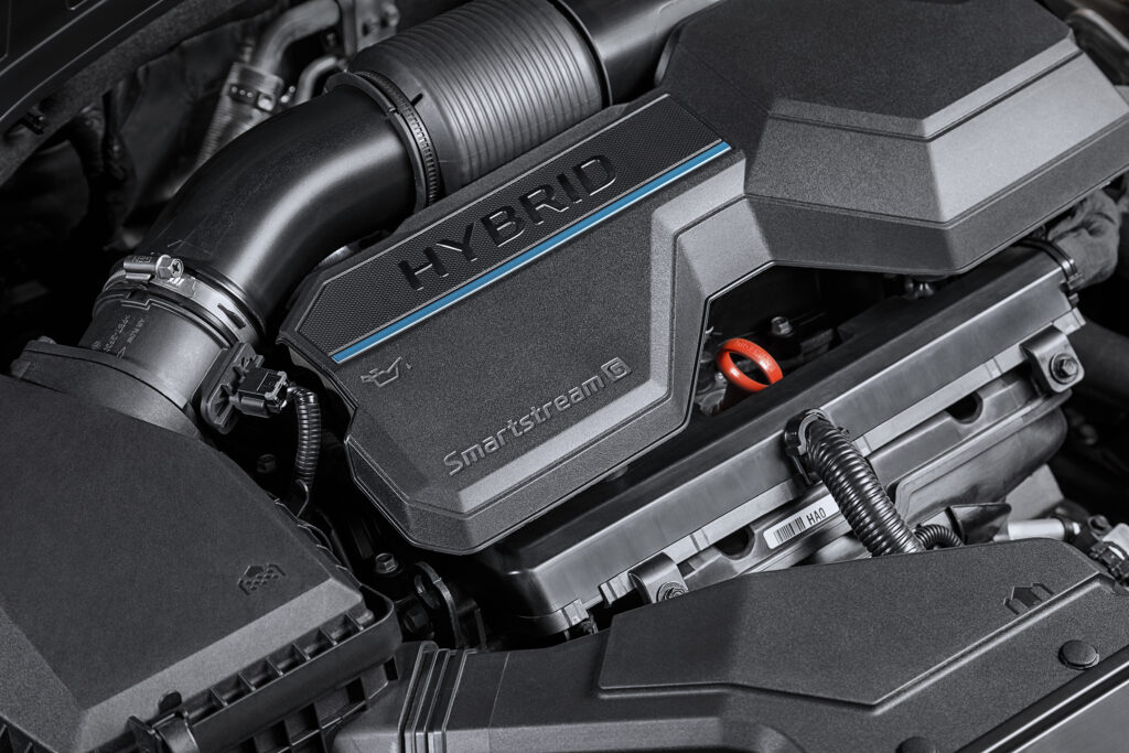 The 1.6-litre turbo petrol-electric powertain in the 2021 Hyundai Santa Fe hybrid