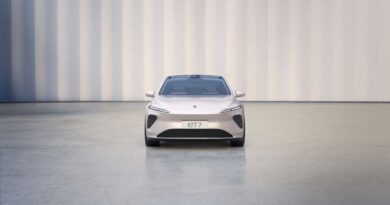 Nio ET7 electric car has a 150kWh battery pack and can accelerate to 100km/h in 3.9 seconds