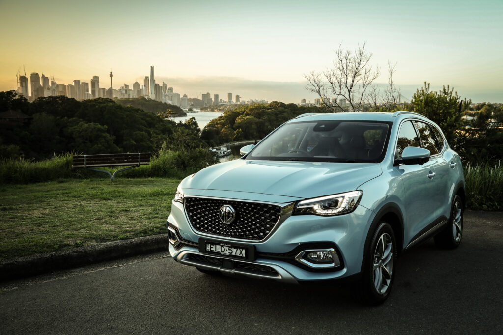 MG HS PHEV plug-in hybrid electric vehicle