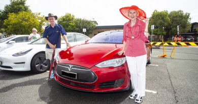 Ronlyn and Gary Jacobson with their 2015 Tesla Model S 70