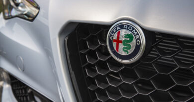 Alfa Romeo badge Giulia badge