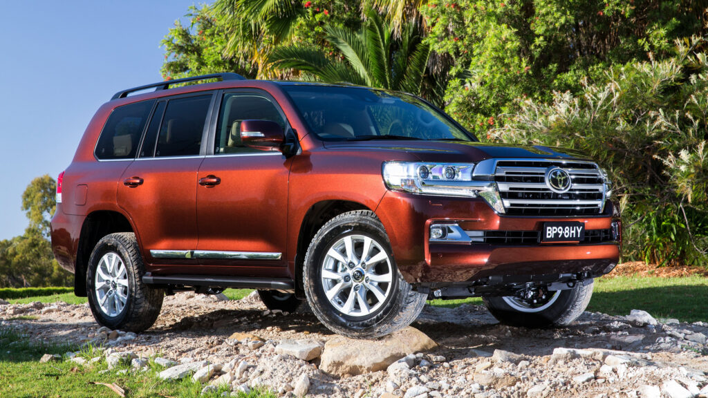 Toyota LandCruiser 200-Series is powered by a V8 engine, but its upcoming 300-Series replacement will eventually be offered as a hybrid and/or hydrogen fuel cell electric vehicle (FCEV)