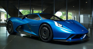 2023 Estrema Fulminea hypercar with solid-state batteries