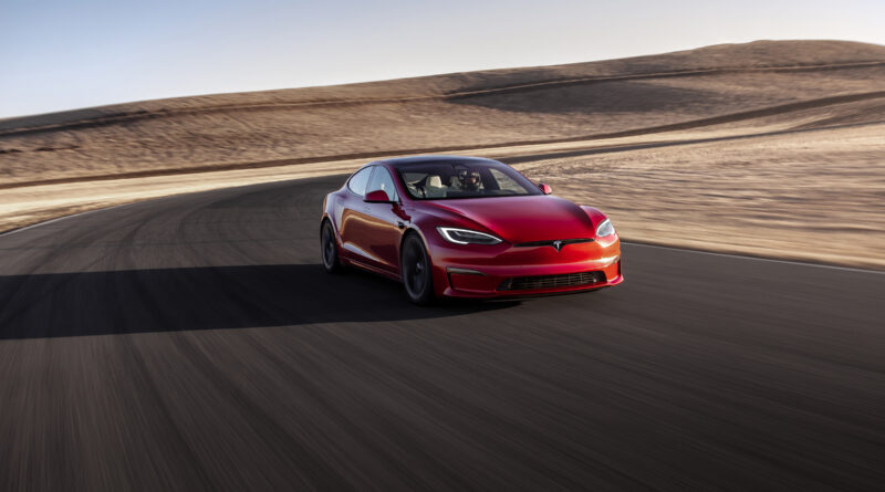 Tesla Model S Plaid - 0 to 100km/h in just over 15 minutes - EV Central