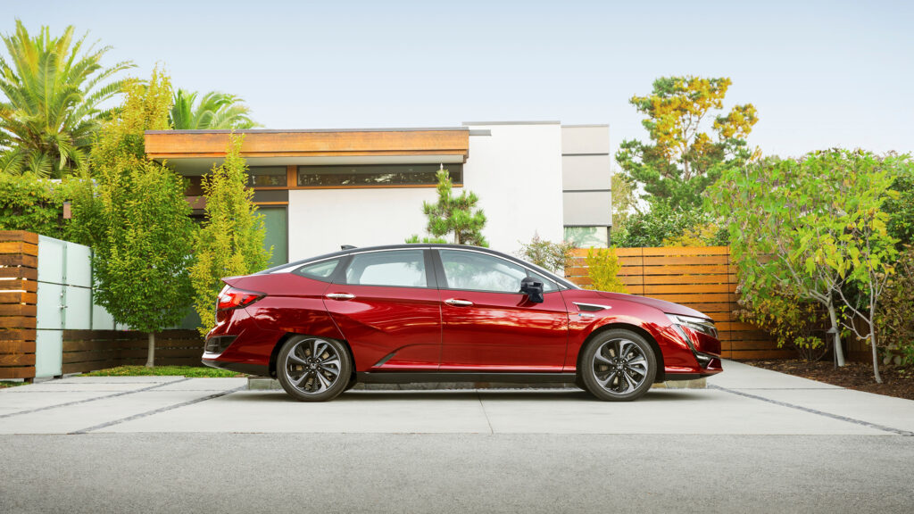 2020 Honda Clarity hydrogen FCEV fuel cell electric vehicle