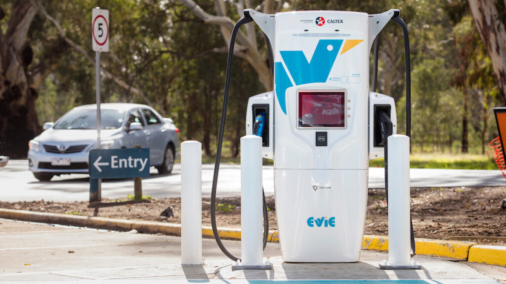 Evie Networks 50kW Tritium fast charger at Avenel, Victoria