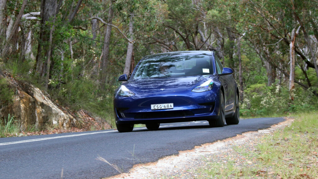 Tesla Model 3 Rear-Wheel Drive