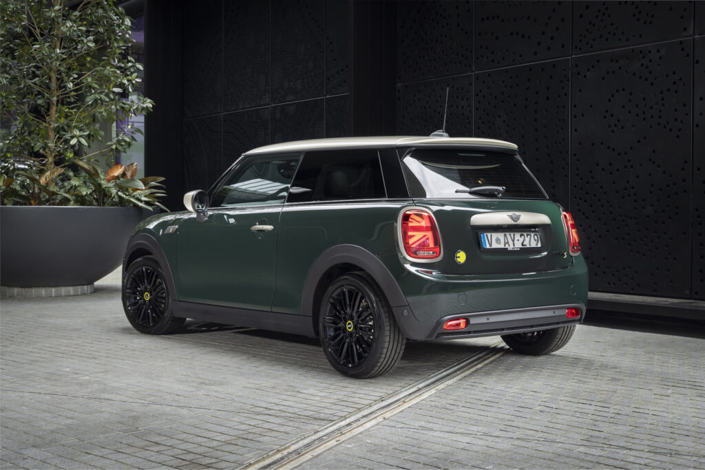 Mini Electric Resolute limited edition model