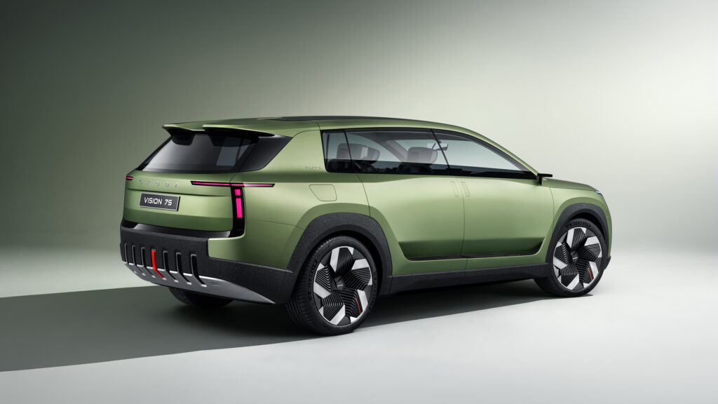Skoda Vision 7S large electric SUV concept