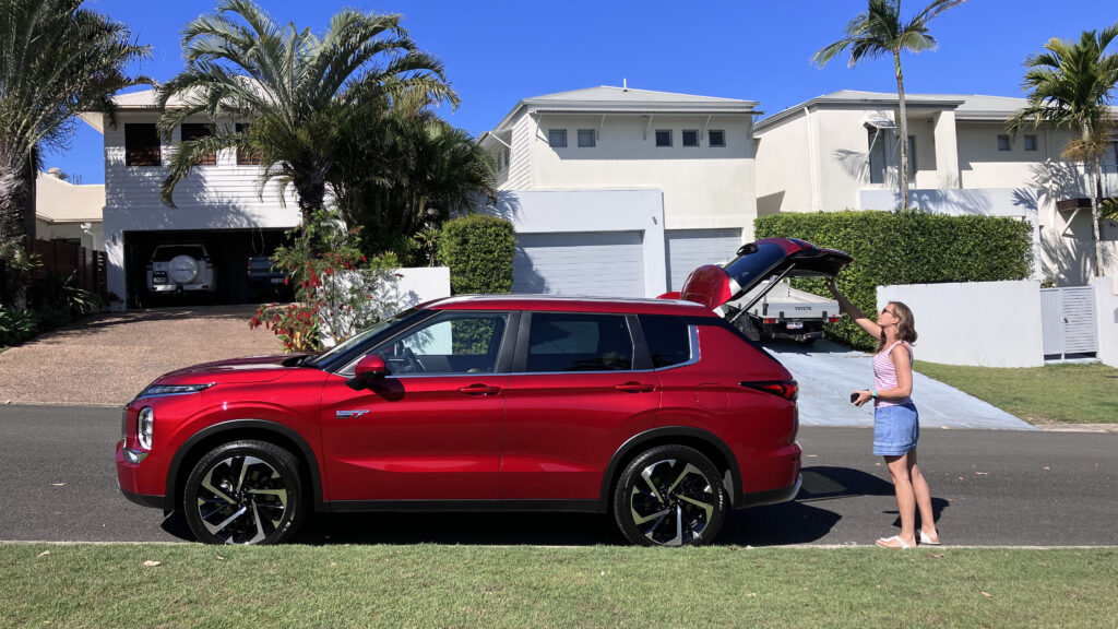 2022 Mitsubishi Outlander PHEV Aspire