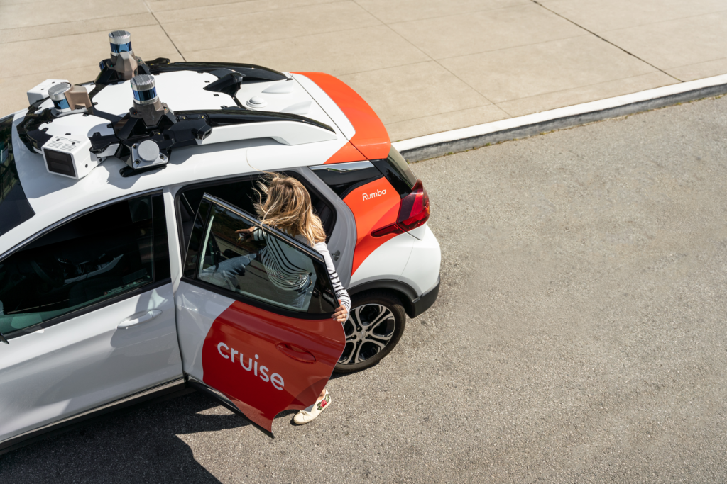 Cruise self-driving taxi at work in San Francisco