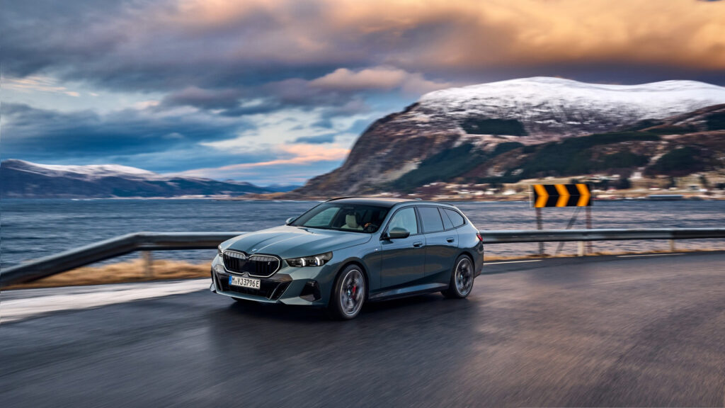 2024 BMW i5 eDrive40 Touring