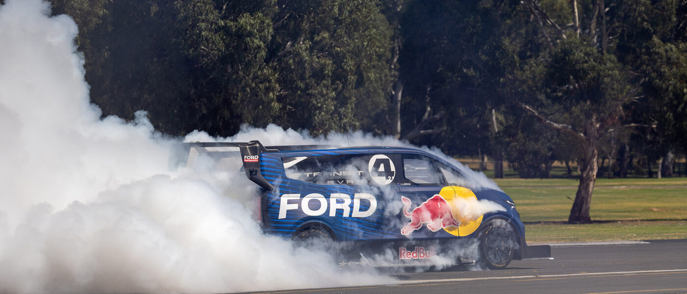 Ford Supervan 4.2 electric Transit