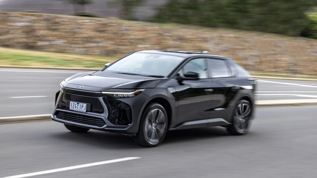 2024 Toyota bZ4X AWD