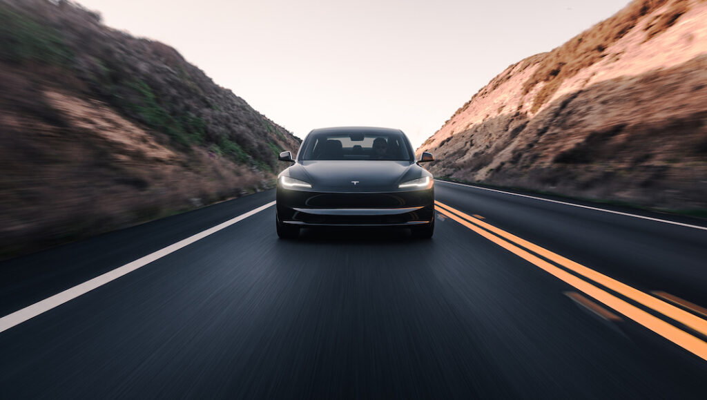 2024 Tesla Moderl 3.