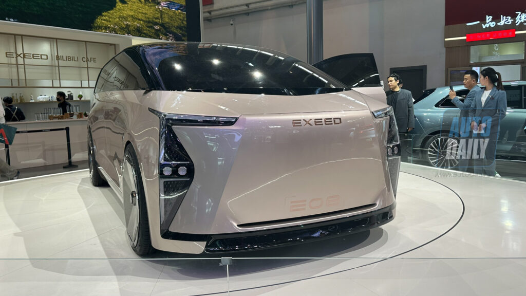 Chery Exeed 08 at the 2024 Beijing Motor Show