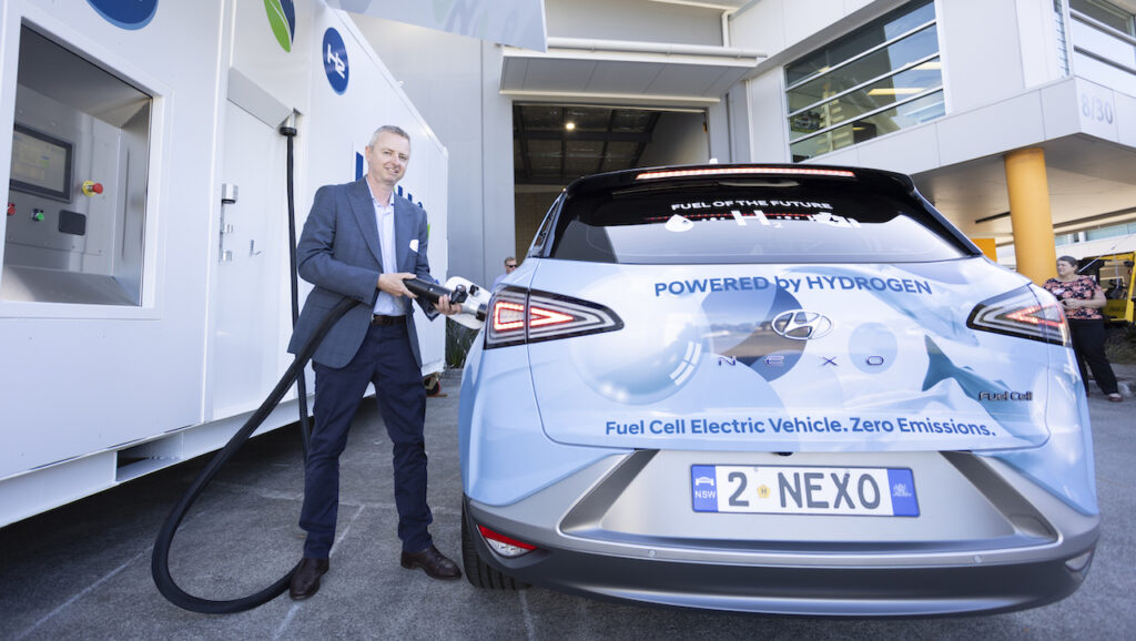 Hyundai's Scott Nargar refuelling a Hyundai Nexo using an H2H refueller