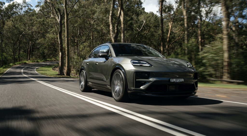 2025 Porsche Macan Turbo