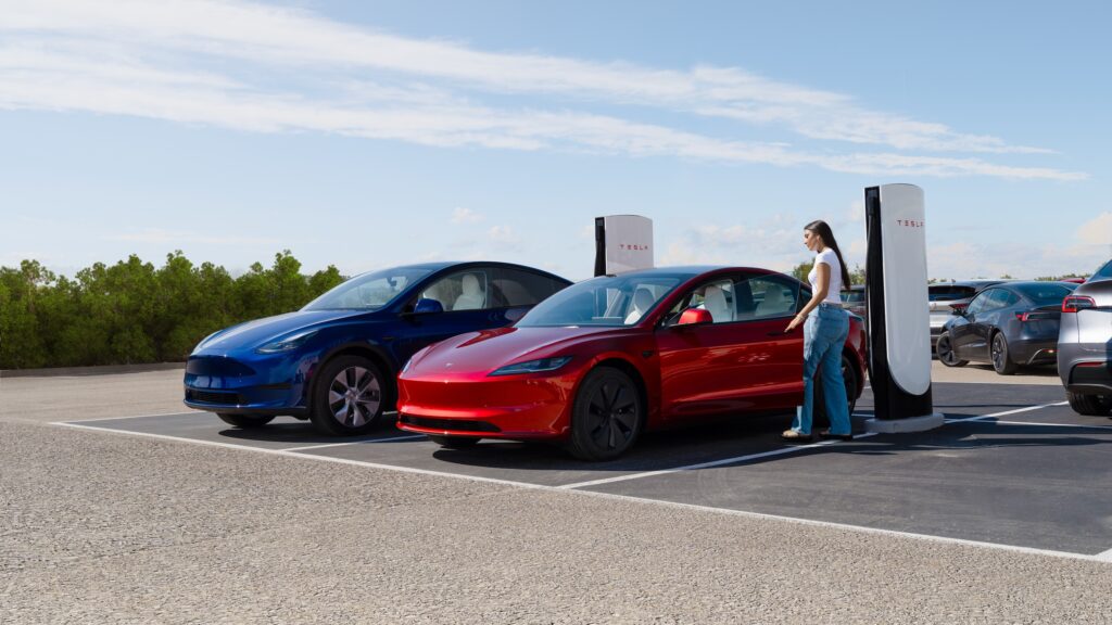 Tesla V4 Superchargers will soon be able to provide up to 500kW of charging power