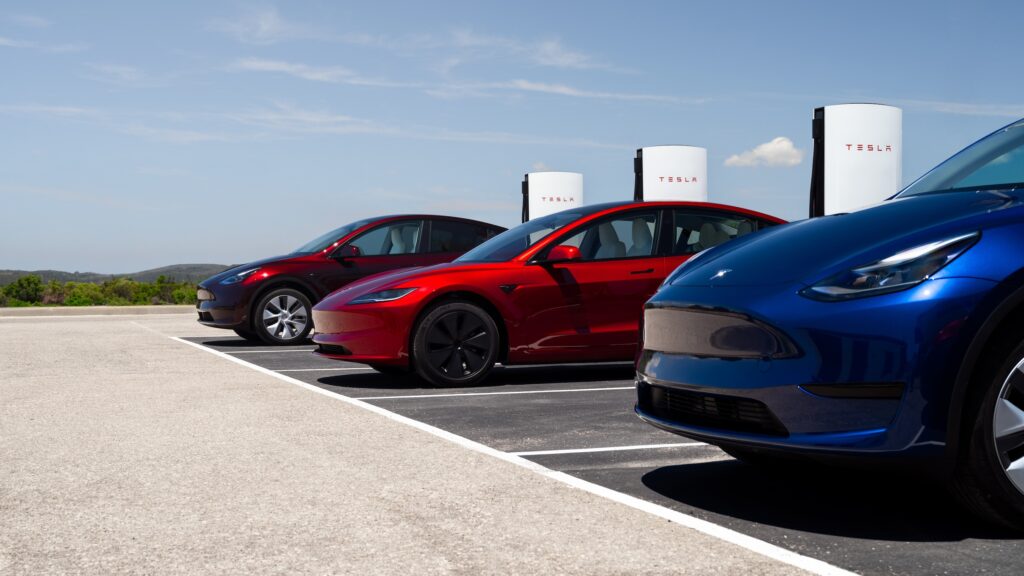 Tesla V4 Superchargers will soon be able to provide up to 500kW of charging power