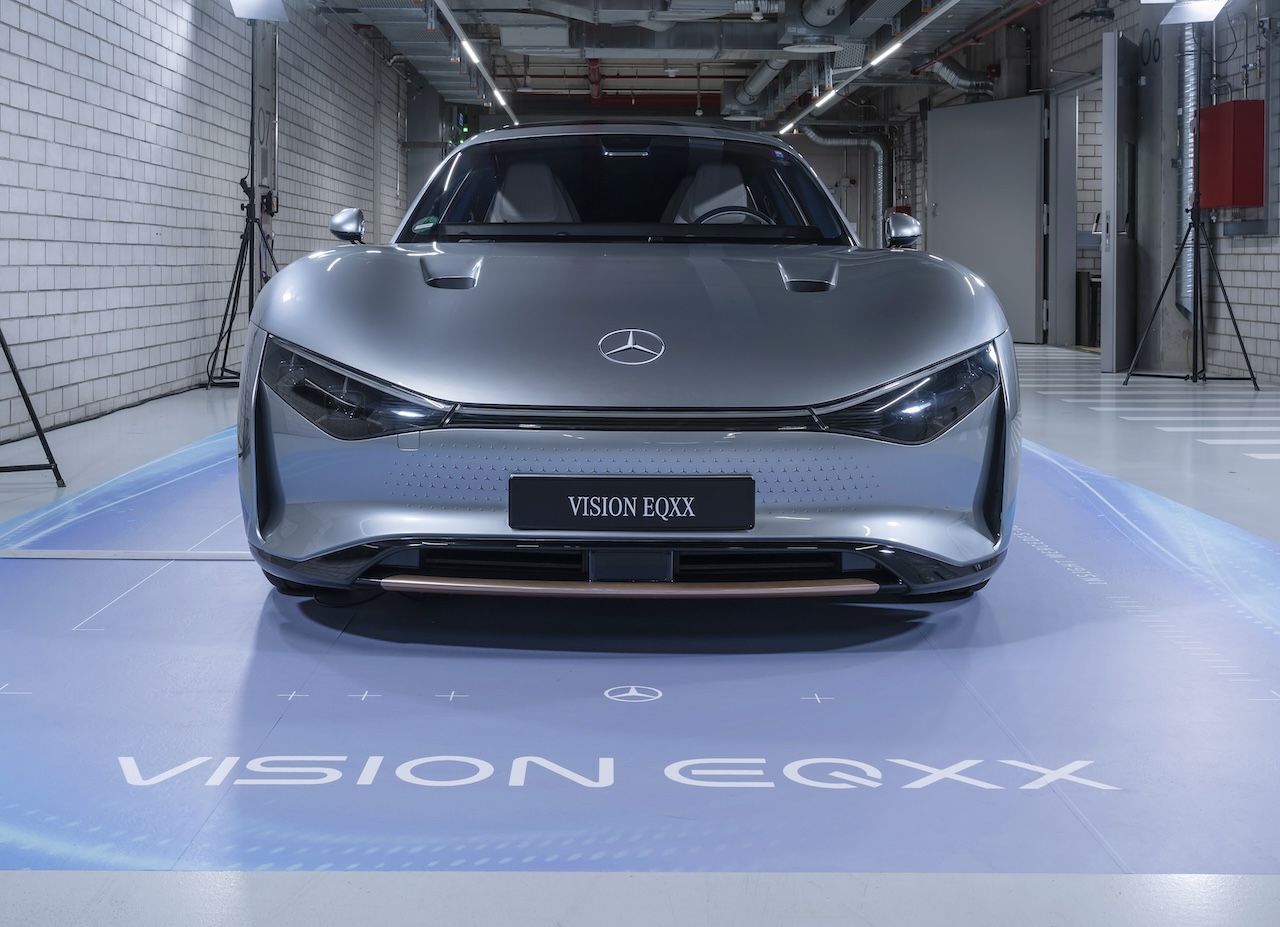 Revolutionary! Mercedes-Benz solar paint could mean Australians never have to plug their EVs in again - EV Central