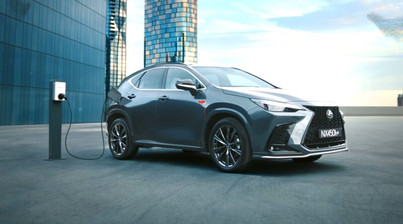 2025 Lexus NX 450h+.