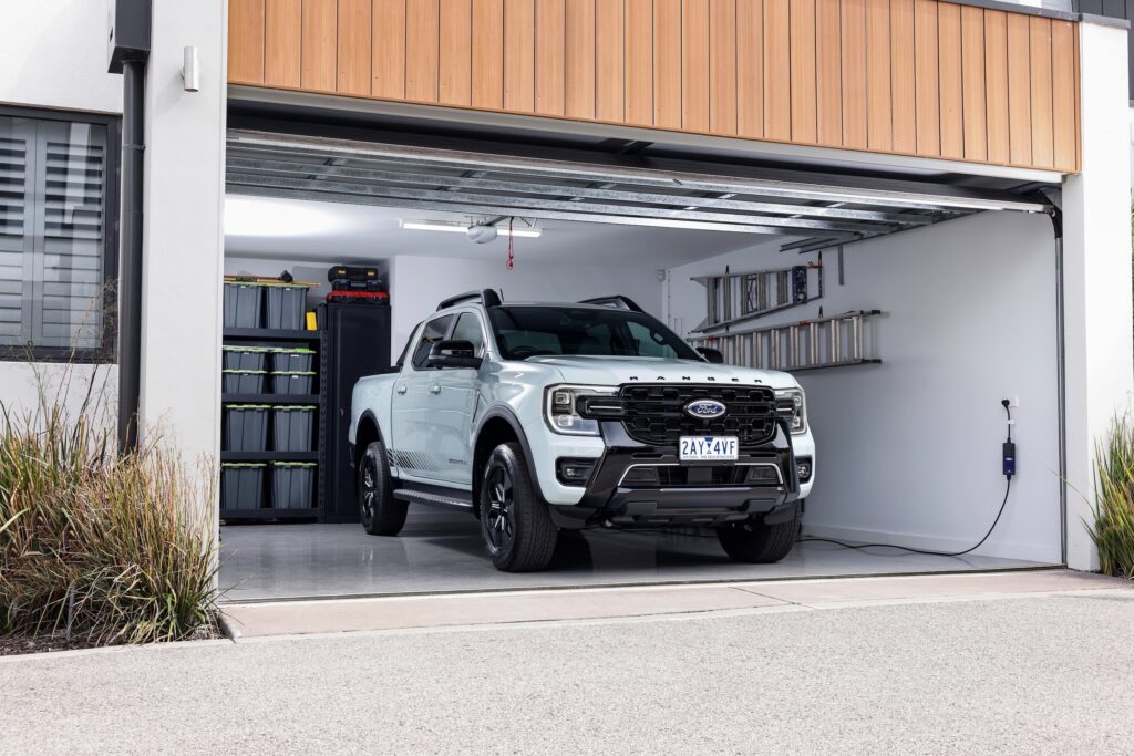 Ford Ranger PHEV Stormtrak