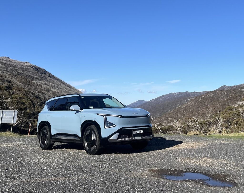 Kia EV5 Snowy Drive.