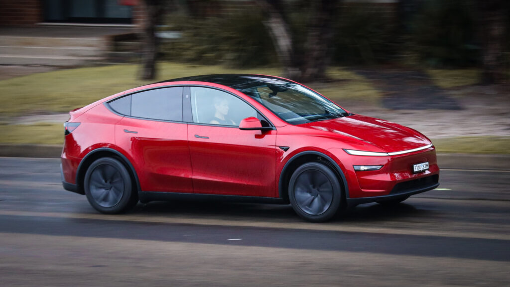 2025 Tesla Model Y Long Range