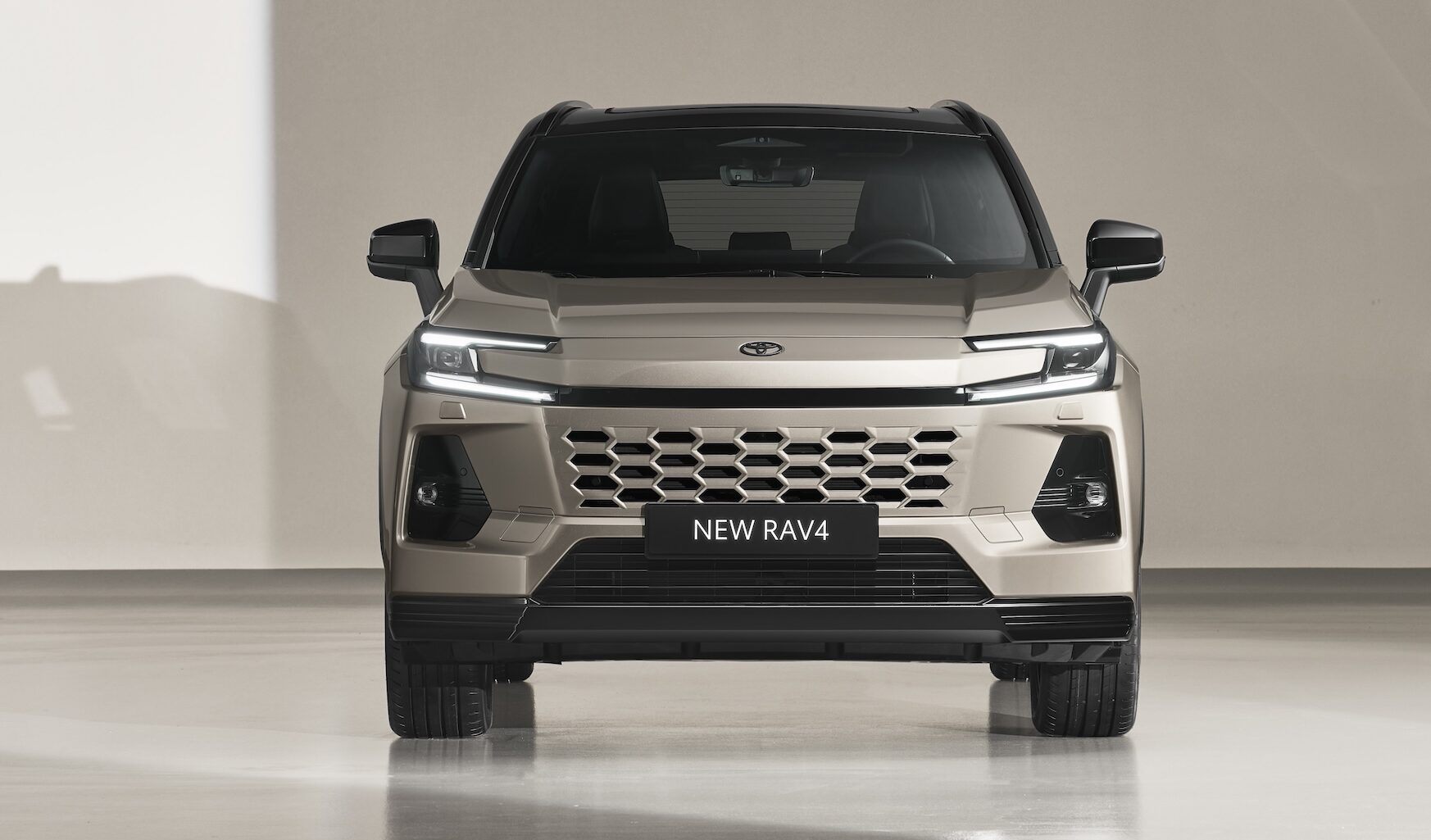 Toyota chases 7400% sales lift for EVs and PHEVs in Australia! Yep, you read that right … Says it’s “nonsense” to call current EV performance a flop