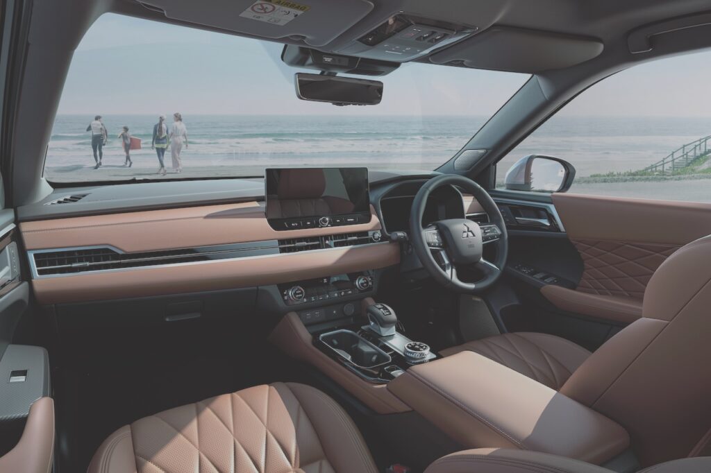 2025 Mitsubishi Outlander.