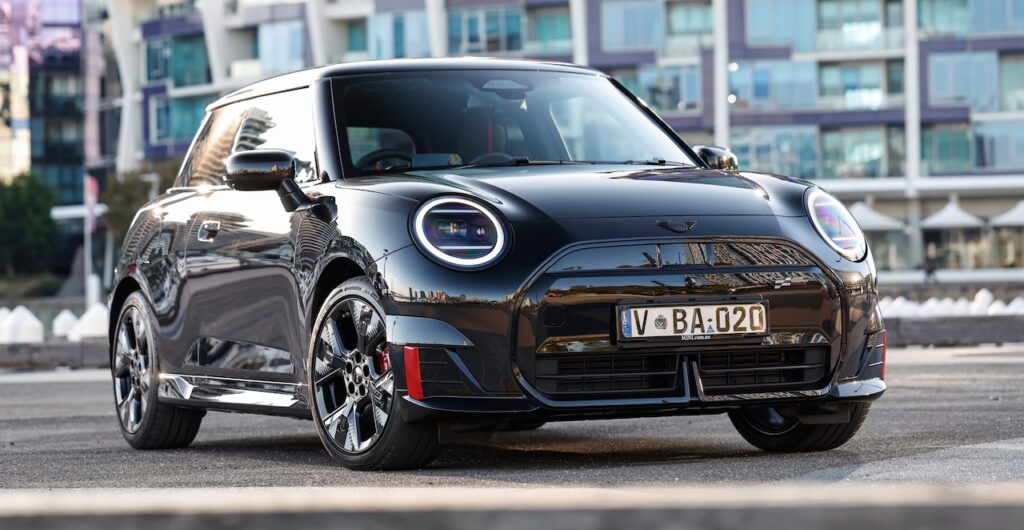 2025 JCW Mini E 3-door