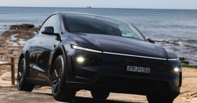 Tesla Model Y Rear-Wheel Drive