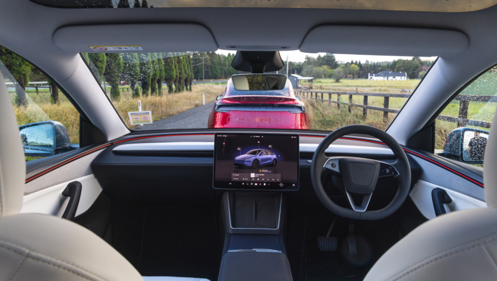 Tesla Model Y Rear-Wheel Drive