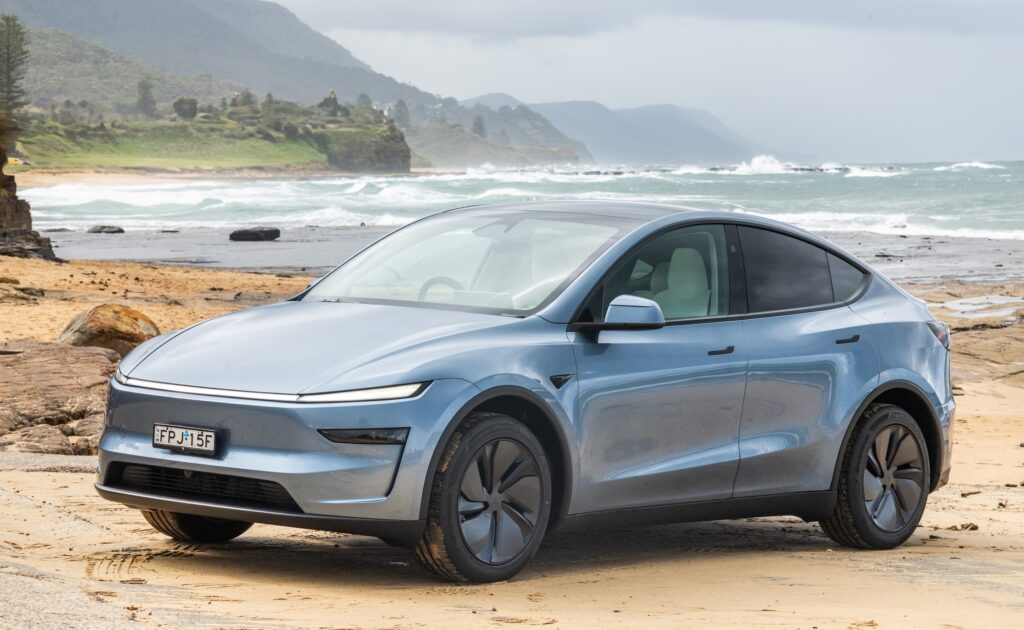 2025 Tesla Model Y Rear-Wheel Drive