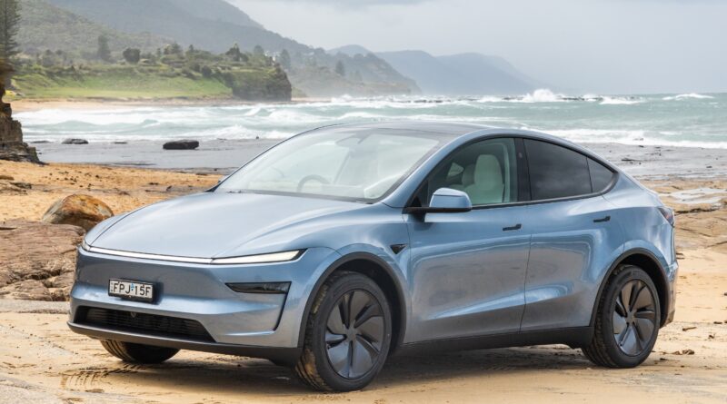 2025 Tesla Model Y Rear-Wheel Drive
