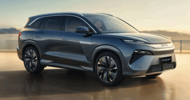 BYD Atto 8 plug-in hybrid seven-seat electric SUV