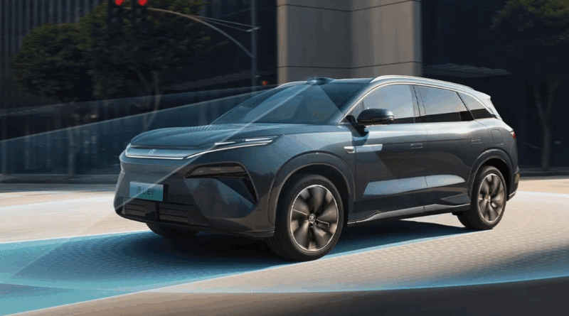 BYD Atto 8 plug-in hybrid seven-seat electric SUV