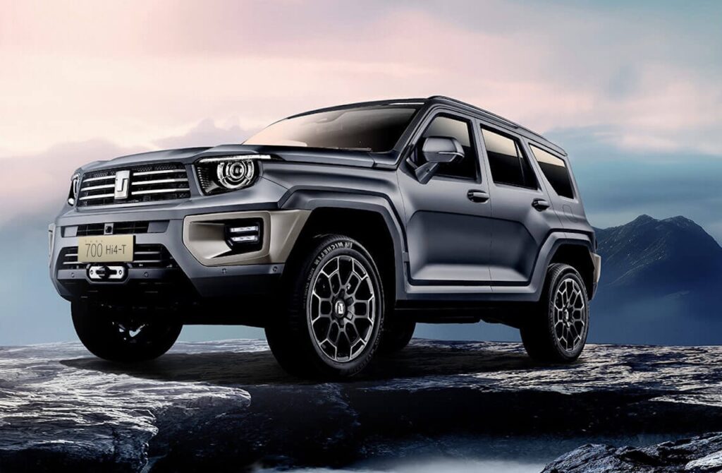 2025 Tank 700 Hi4-T.