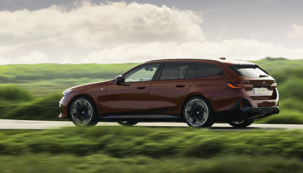 2025 BMW i5 M60 xDrive Touring.